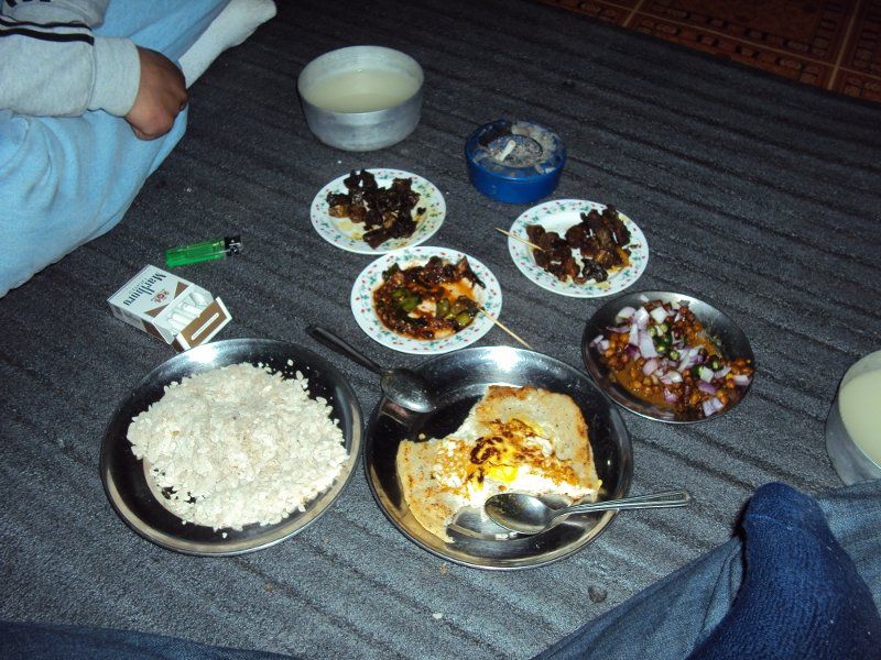 ネパール　郷土料理とどぶろく
